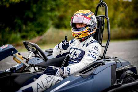 Yuki Tsunoda au volant de son kart