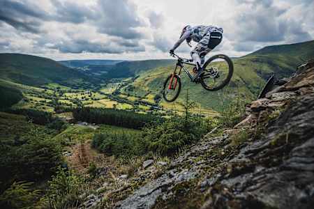 Gee Atherton off the step down at Hardline Wales, 2023