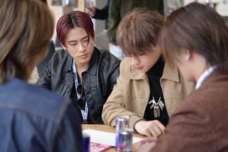 深堀未来(左)　海沼流星(右)