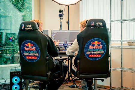 Søndergaard og hemmelig gæst