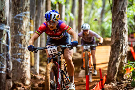 Evie Richards is de 2025 XCC World Cup kampioen 🥇 