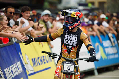 Jackson Goldstone bedankt de fans