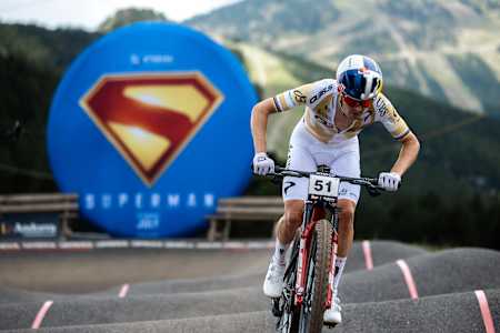 Mocht je je afvragen hoe Tom Pidcock zich voelt 🦸🏻