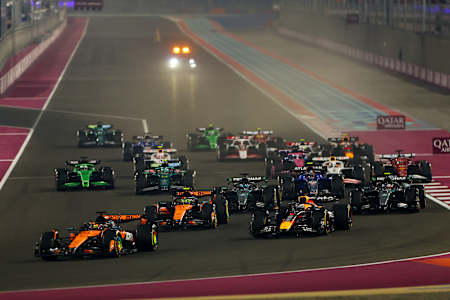 First Turn Thrills At Qatar