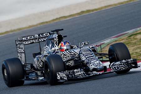 The camo bull during the F1 testing in Barcelona in the 2015 F1 season