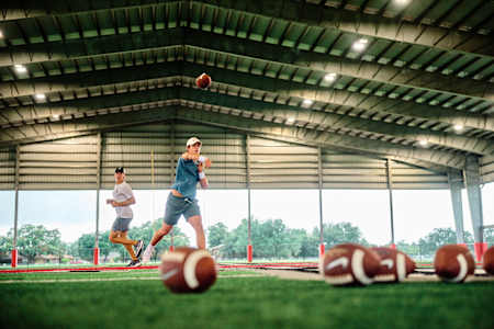 How Arch Manning’s training for the season ahead