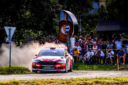 Team MRF Tyres still holds big points lead