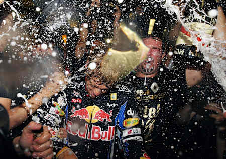 Себастьян Феттель под дождем