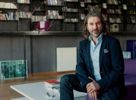 Levent Özçelik gece karakterine dönüşmeden önce...