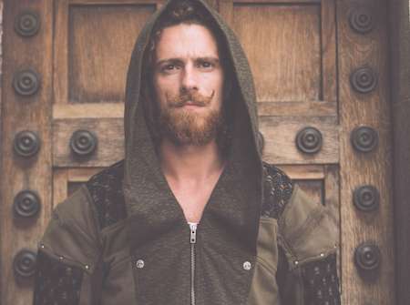 Ștefan aka Mostef e liderul grupului OK WorldWide