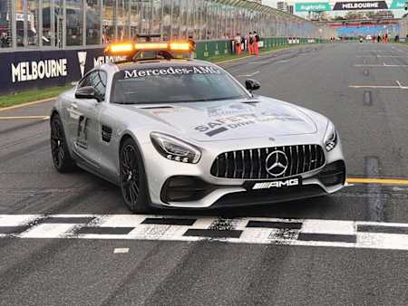 O carro de segurança da temporada 2017 é uma Mercedes AMG GT-S