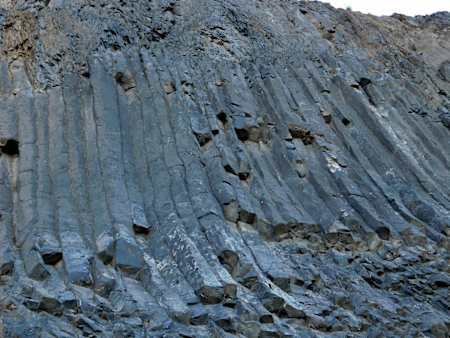 Wilcza Góra - bazaltowe słupy