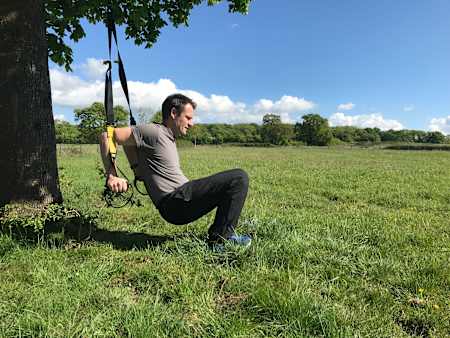 How to tricep dip using a TRX