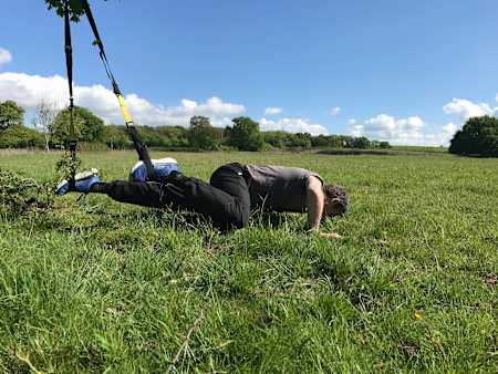 Harder single leg knee tucks