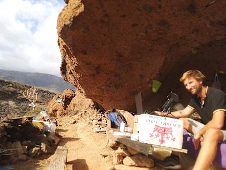 Zdzich Rabenda w swojej jaskini