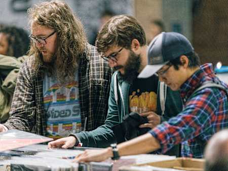 Za rarytas na kompakcie, fani są w stanie zapłacić kilka tysięcy dolarów