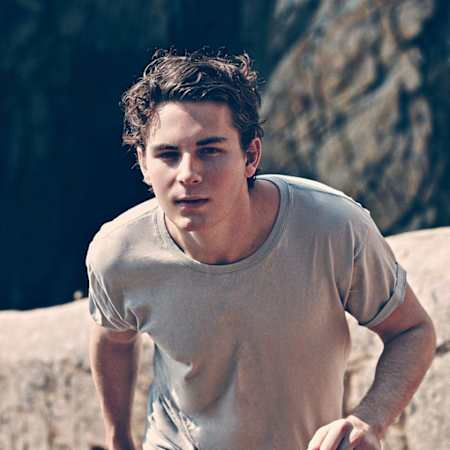 The Beach, un artista que ha firmado con Sony.