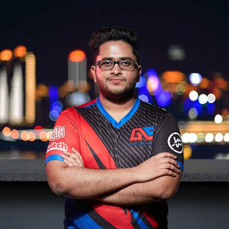 Cruzi started gaming with an Atari and an N64 at the age of 4.