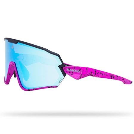 Die Hawk-Radbrille von Naked Optics.
