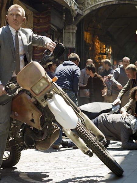 Ο Bond επιστρέφει Ο James Bond στο Skyfall