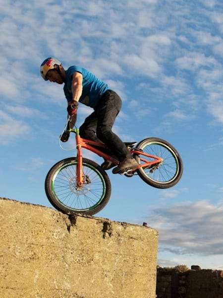 Danny MacAskill à Forth Estuary Danny MacAskill à Forth Estuary