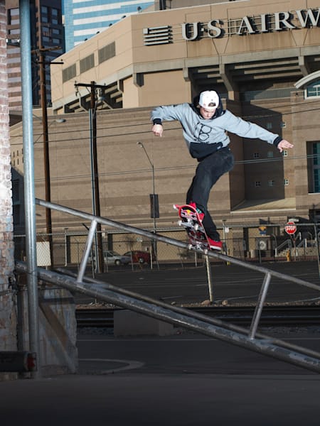 Ryan Sheckler macht bei Red Bull Perspective einen Frontside Bluntslide in Phoenix, AZ, USA, am 5. Januar 2013.