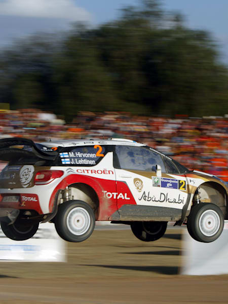 "On a amélioré les réglages de la DS3 WRC."