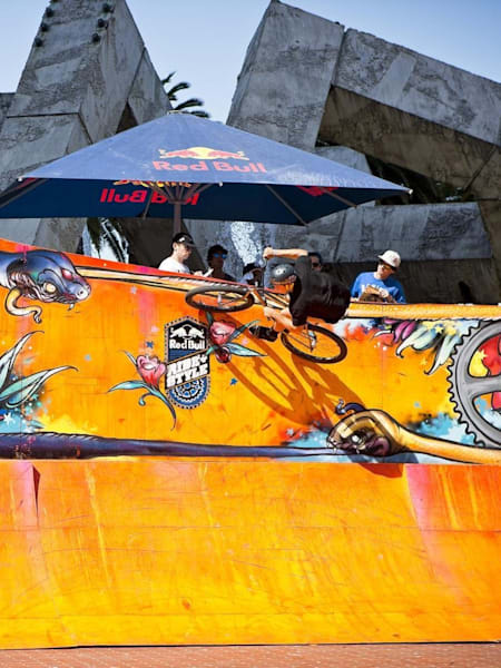 Fixed gear freestyle rider Jonathan Ball in San Francisco