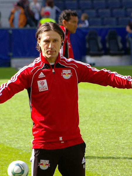 Нико Ковач проводит передматчевую разминку