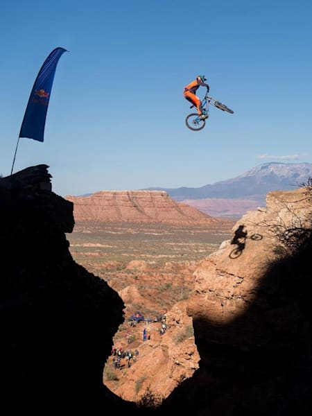 Кирилл Бендерони Red bull Rampage