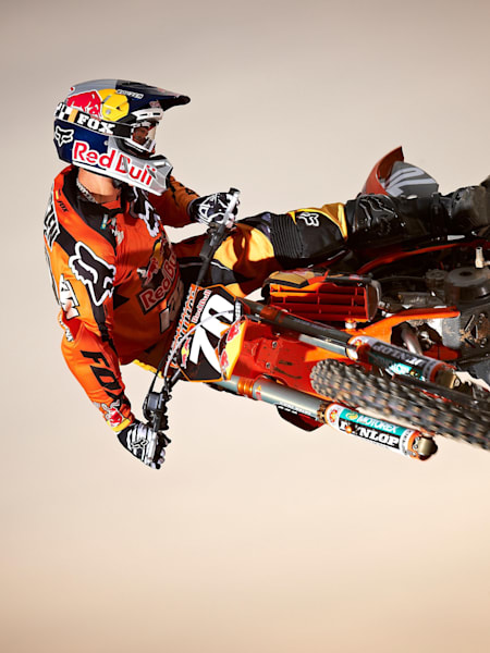 5 outrageous whip shots of Ken Roczen: In Photos