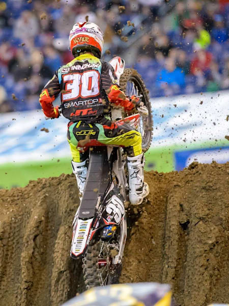 5 Super Gnarly Photos of the Indy Supercross Track