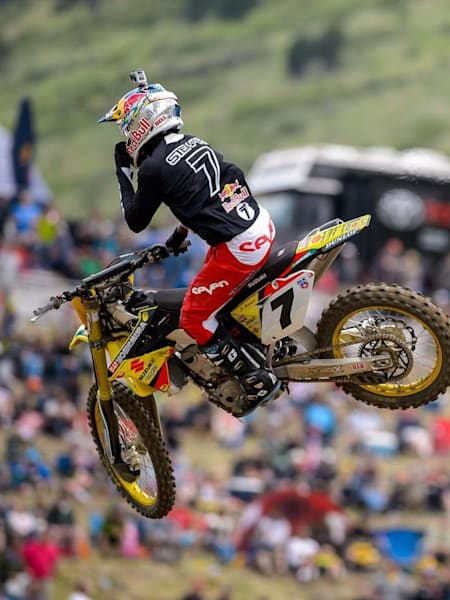 JS7 helmet grab. Don't question it.