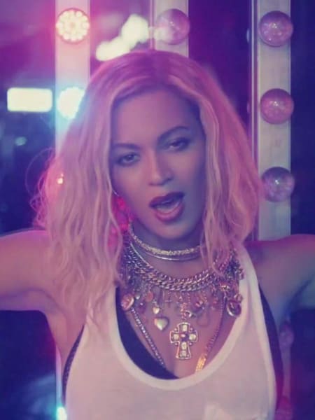 Beyoncé knows how to look after her fans, once joining a group for a karaoke session in Miami.