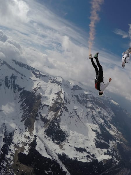 sens dessus dessous en Suisse