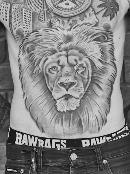 Nicht alle Tattoos sind inspiriert vom Reisen...