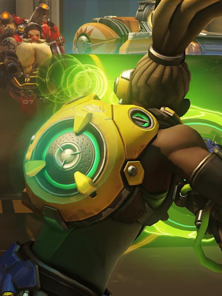 Lúcio, Torbjörn, and Tracer duke it out