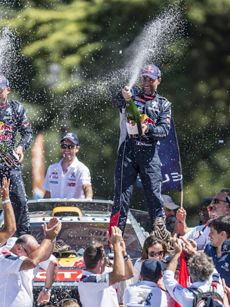 Stephane Peterhansel Dakar 2016 finish