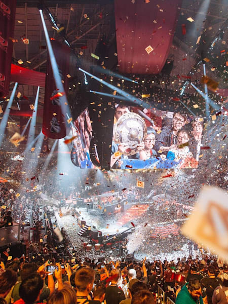 Wings pulled together to win TI6
