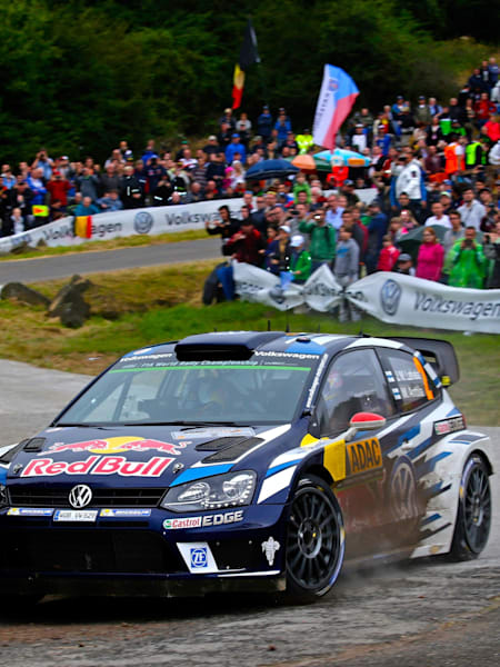 ターマックでのグリップレベルは常に変化する ターマックでのグリップレベルは常に変化する