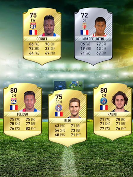 PS4 数回使用 FIFA17、FIFA18、FIFA19付き 激安価格 PS4 数回使用