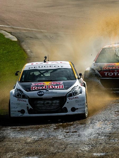 Sébastien Loeb and Timmy Hansen test the Peugeot 208 WRX in the UK ahead of the 2017 FIA World RallyCross Championship.