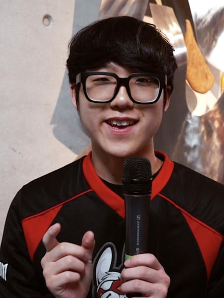 Pro gamer KaKAO of team Misfits