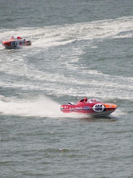 P1 powerboat racing with CS Santosh P1 powerboat racing with CS Santosh