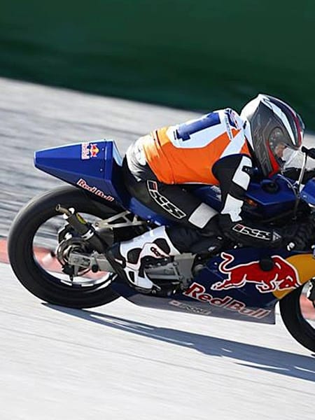 Der 15jährige Max Kofler startet in der Moto3