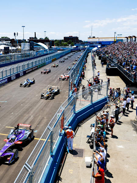Der Start des New York ePrix, dem 10. Test der FIA  Formel E-Serie 2016/17, am 16. Juli 2017 in Brooklyn, New York, NY, USA. 