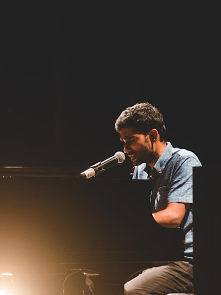 Prateek Kuhad onstage