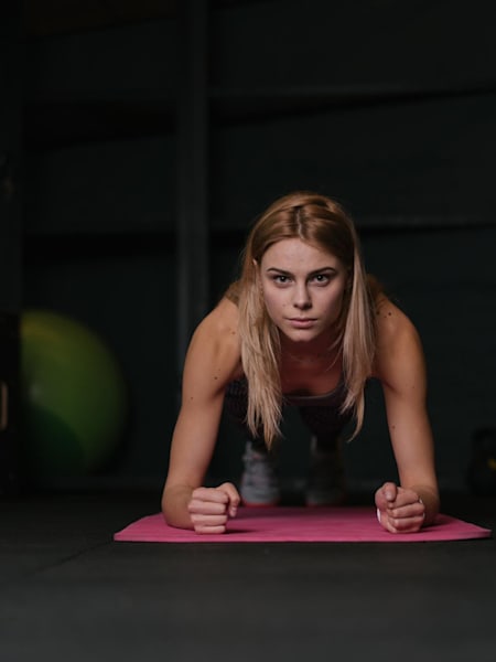 Срібна призерка чемпіонату світу, чемпіонка&nbsp;юнацьких Олімпійських ігор 2014. Володарка національного рекорду серед юніорів.