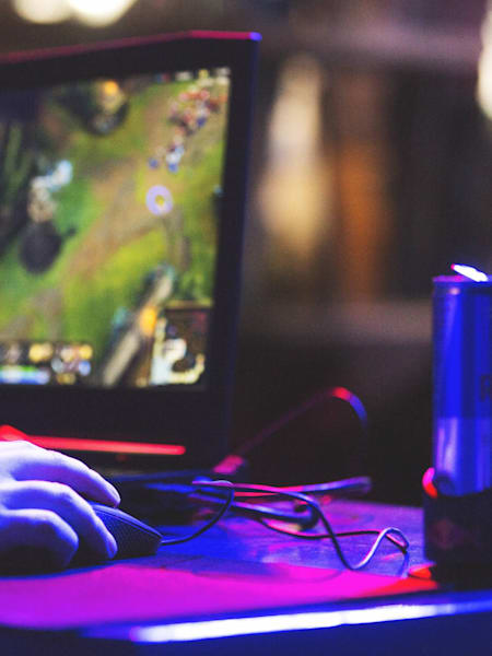 Juegos difíciles.jpg