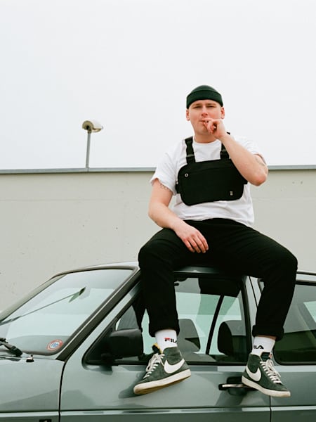 SLAV: Interview über sein Debütalbum PLUSVIERACHT